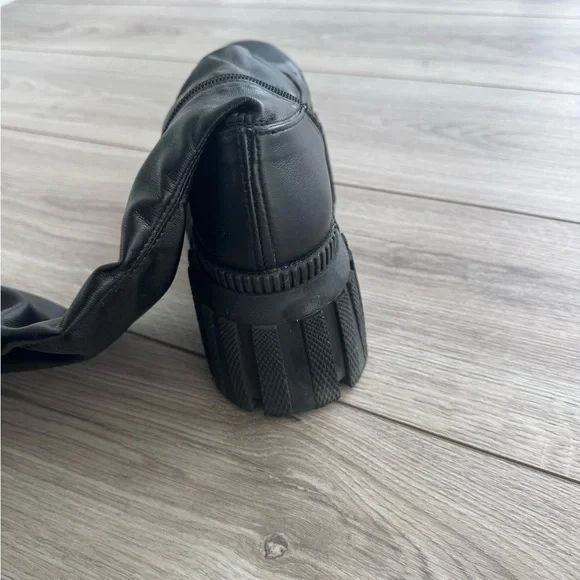 Letar Black Stretch Boots - Picture 11 of 13